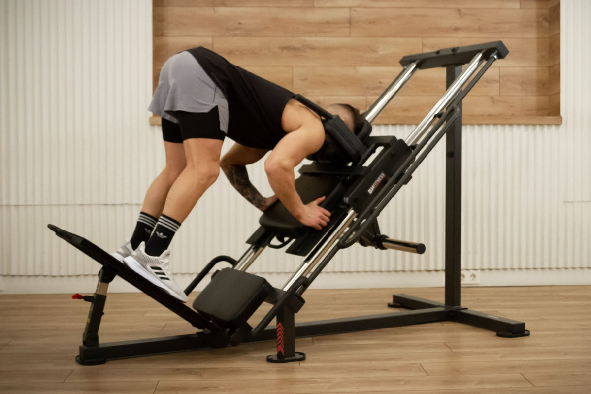 BH FITNESS G530 HACK SQUAT / LEG PRESS COMBO